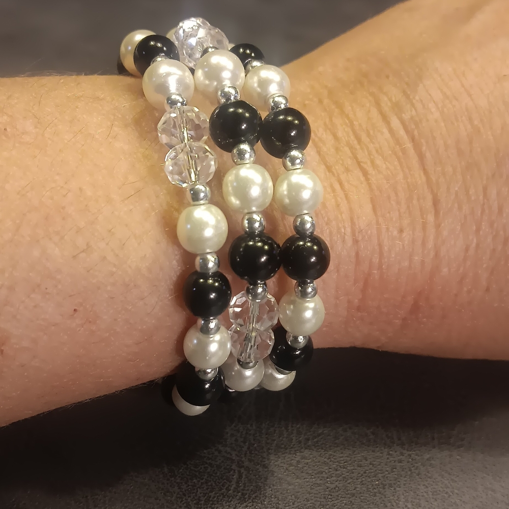 Classic Black and White Beaded Memory Wire Style Wrap Bracelet